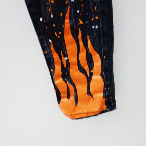 THRT Streetwear Graphic Paint Splatter Skinny Distressed Y2K Denim Jeans(30) - Picture 9 of 12